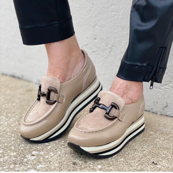 softwaves Shoes - The Cassie, by Softwaves.  Size 39.5. Used in excellent condition